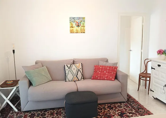 Luminoso Cerca De La Playa En Con Parking Incluido - Es-209-96 *